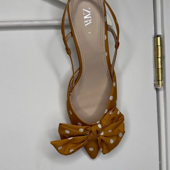 Zara Women's Brown Polka Dot Bow Flats - Picture 3 of 10